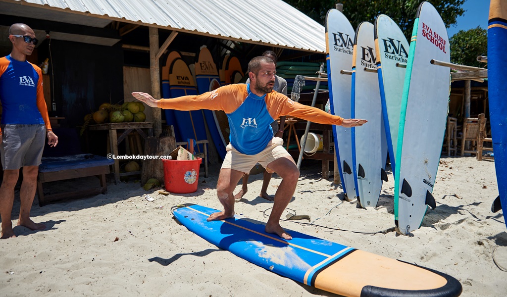 Surfing Lessons Tour